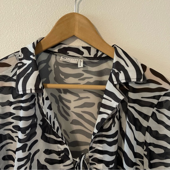 ASOS Design Zebra Print Mesh Cropped Shirt with Tie Closure Black White-12 Tall - Picture 4 of 13